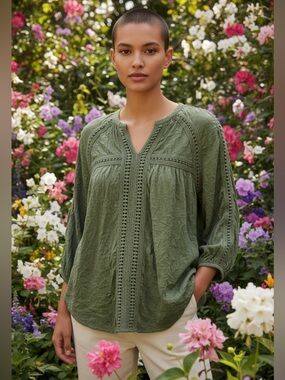 SUNDANCE Blouse Top Boho Peasant Lace Green Split V Neckline Small